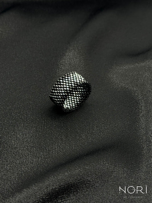 Pulsation_Negru cu metalic