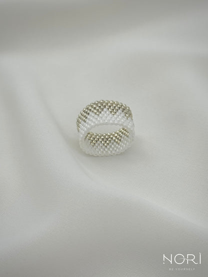 Vibration_Alb perlat cu argintiu