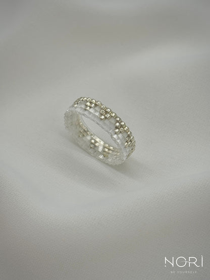 Lien_Argintiu cu satin