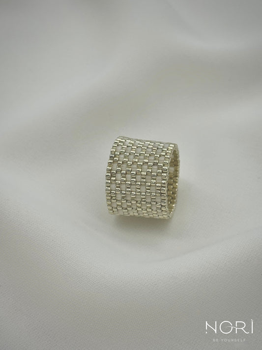 Tresor_Argintiu cu satin