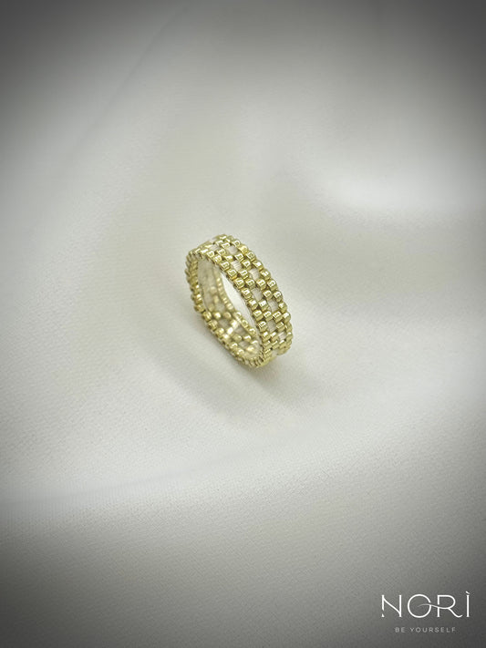 Séduction_Auriu pal cu satin alb