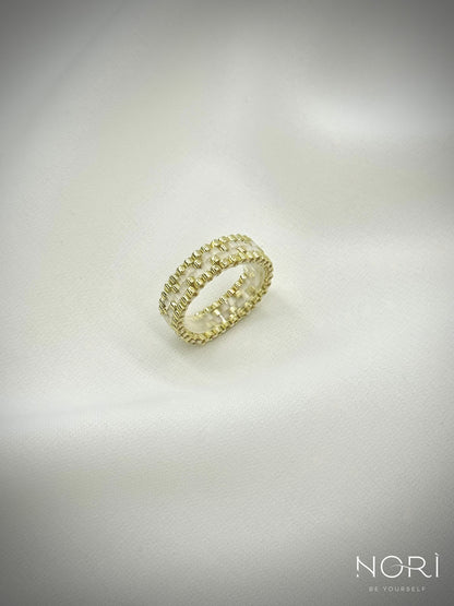 Symphonie_Auriu pal cu satin alb