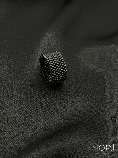 Nuance_Negru