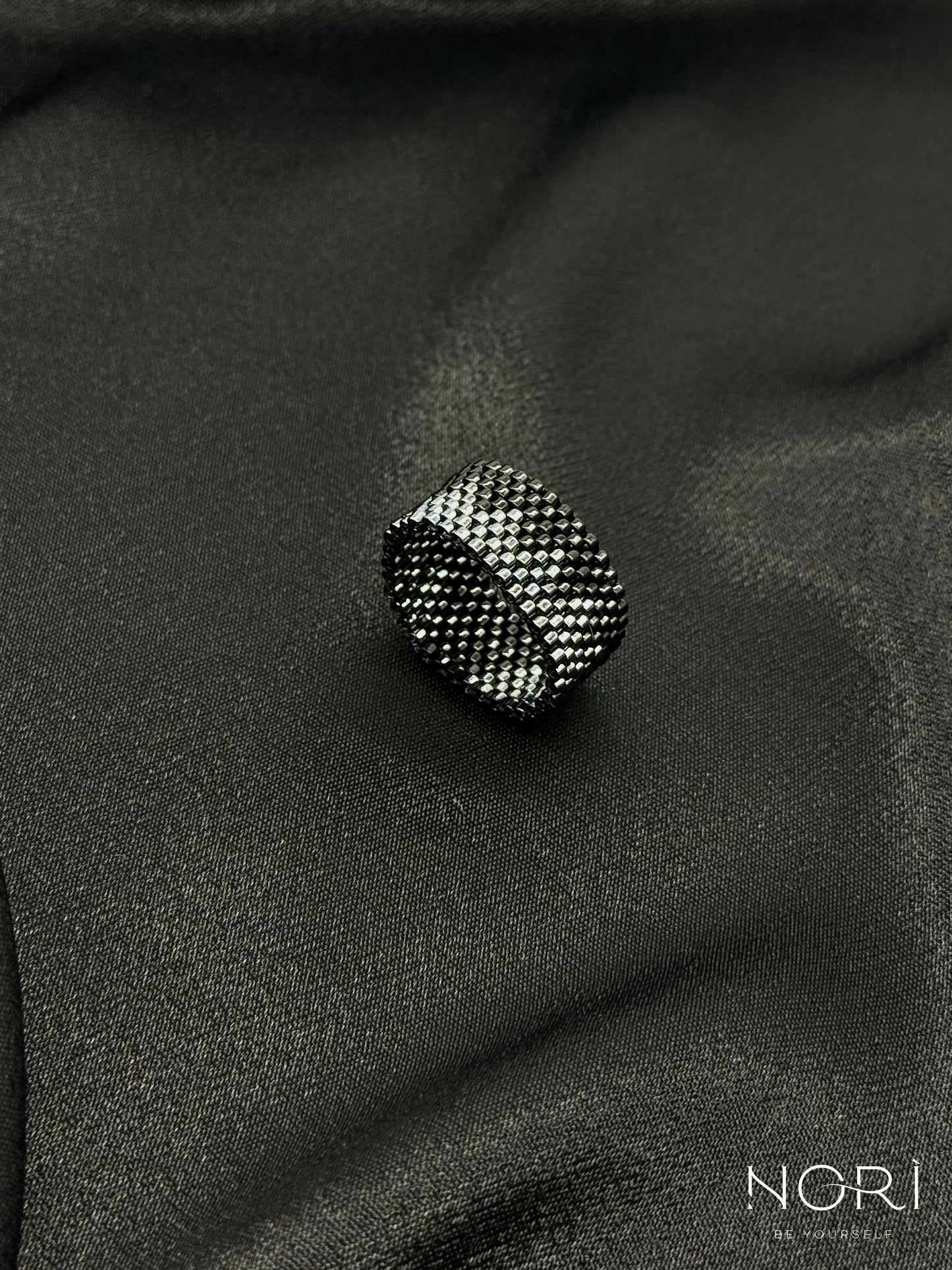 Vibration_Negru cu metalic