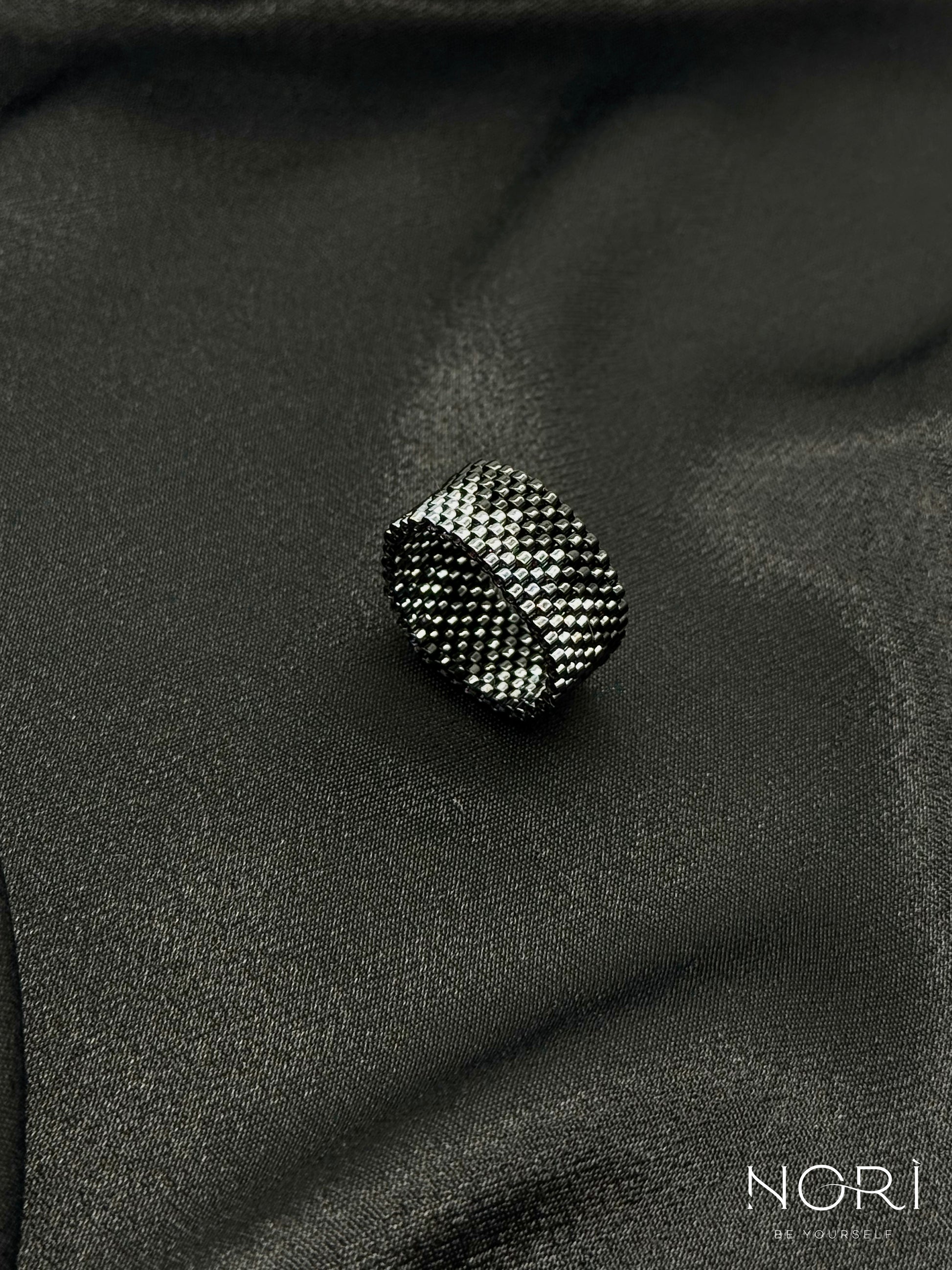 Vibration_Negru cu metalic