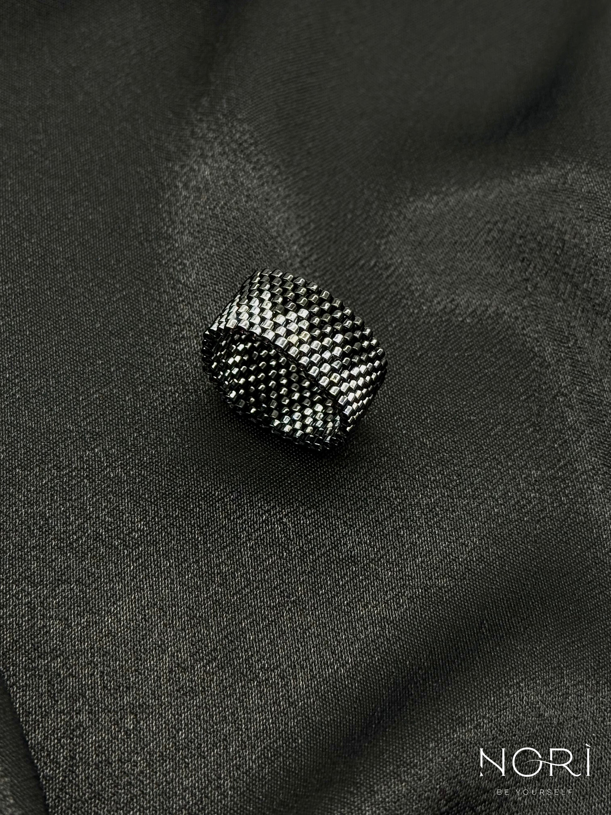 Vibration_Negru cu metalic