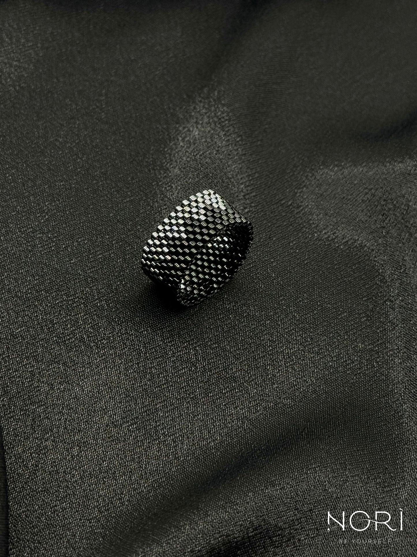 Vibration_Negru cu metalic