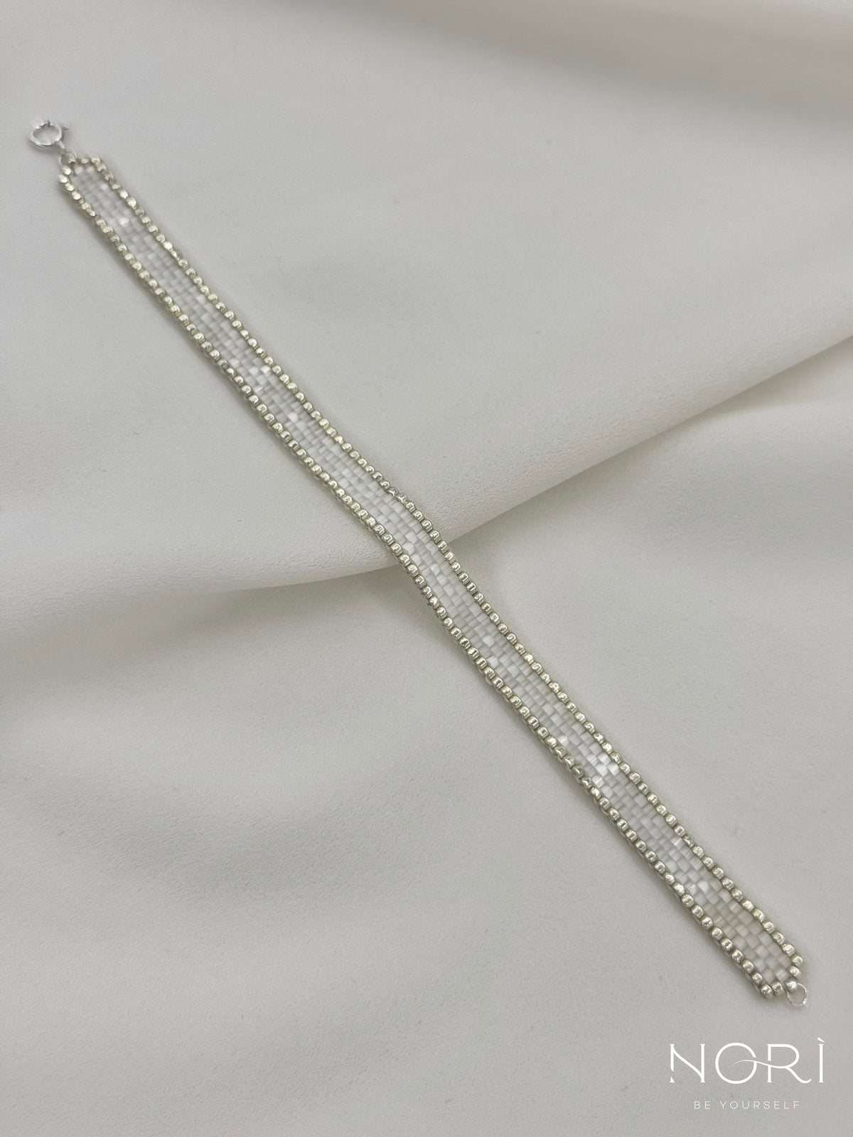 Contour_Argintiu cu satin_fara extensie