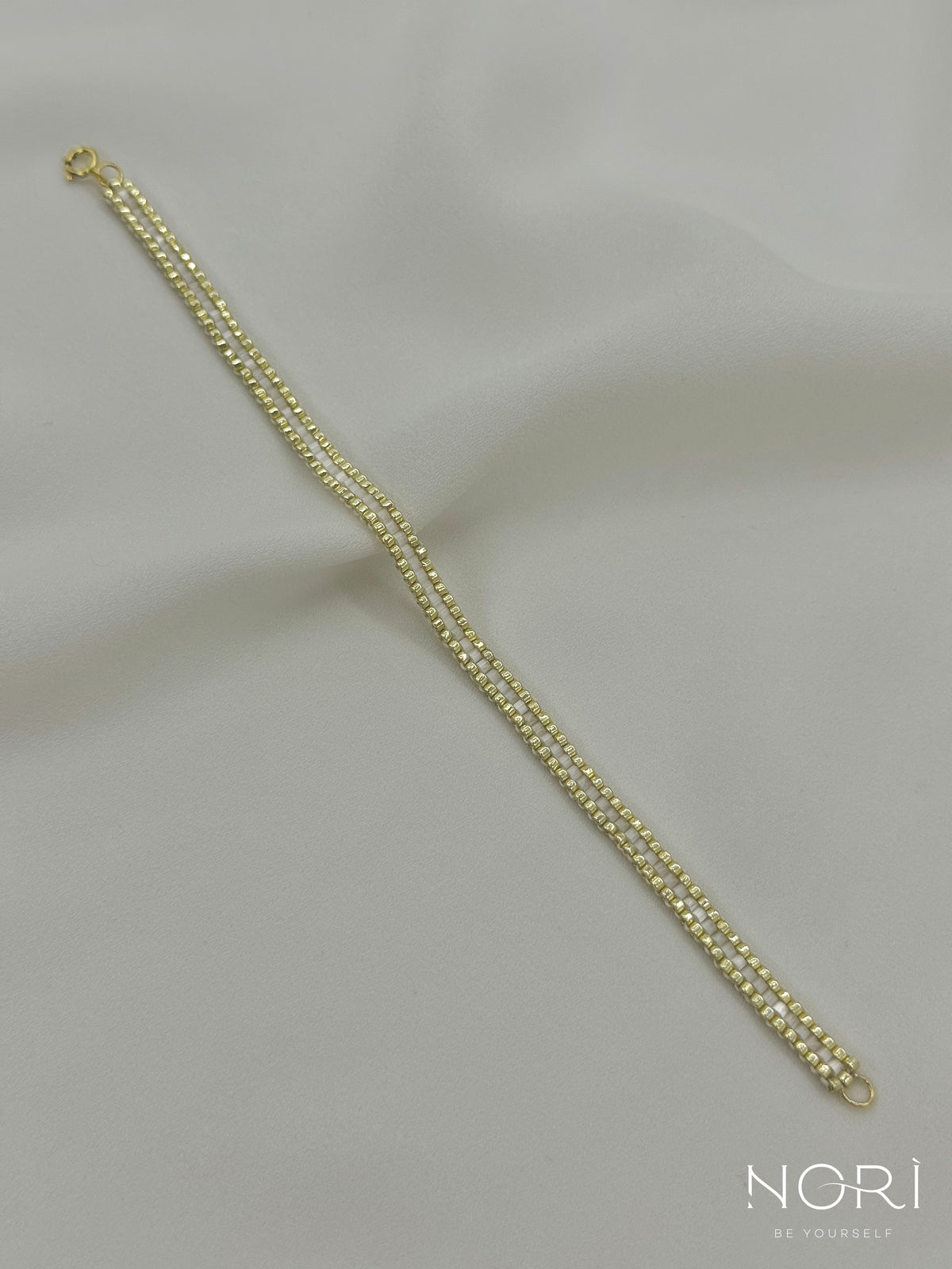 Ligne_Auriu pal cu satin_fara extensie