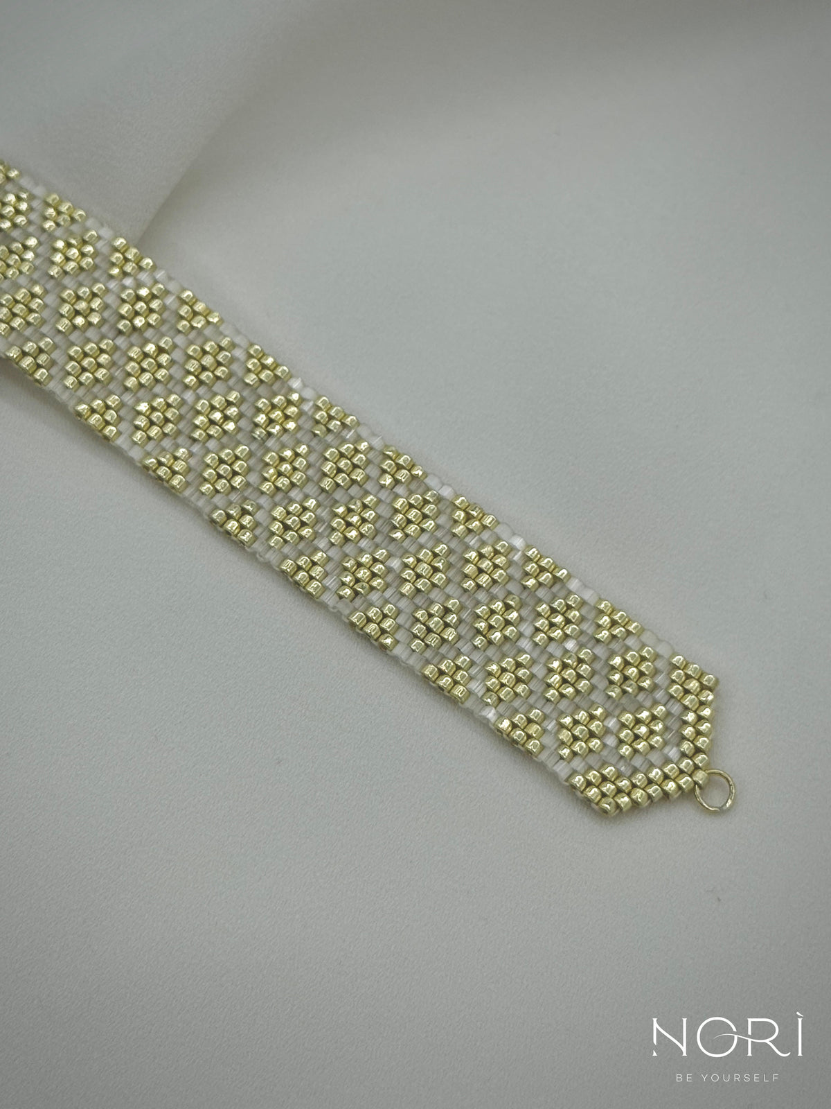 Mosaïque_Auriu pal cu satin_fara extensie
