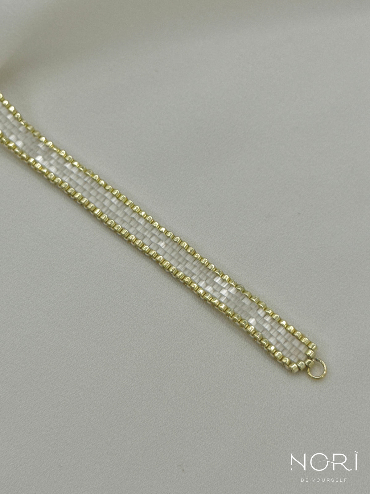Contour_Auriu pal cu satin_fara extensie