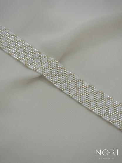 Mosaïque_Alb perlat cu argintiu