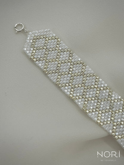 Mosaïque_Alb perlat cu argintiu