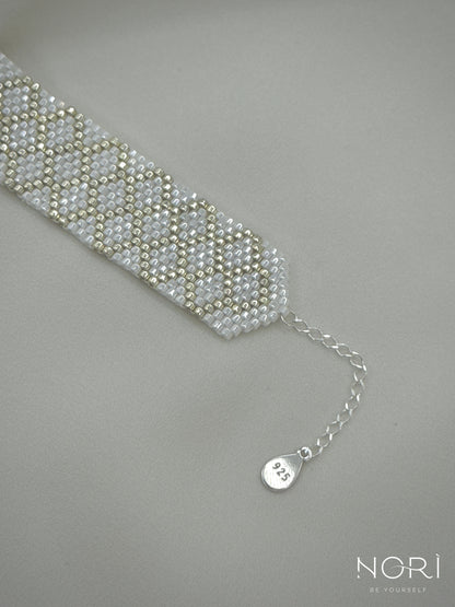 Mosaïque_Alb perlat cu argintiu_cu extensie