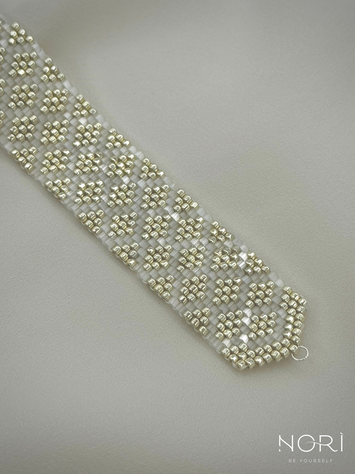 Mosaïque_Argintiu cu satin_fara extensie