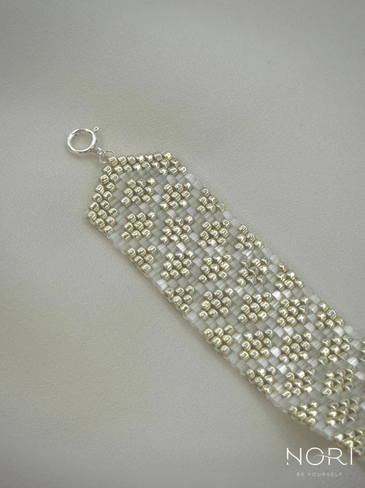 Mosaïque_Argintiu cu satin