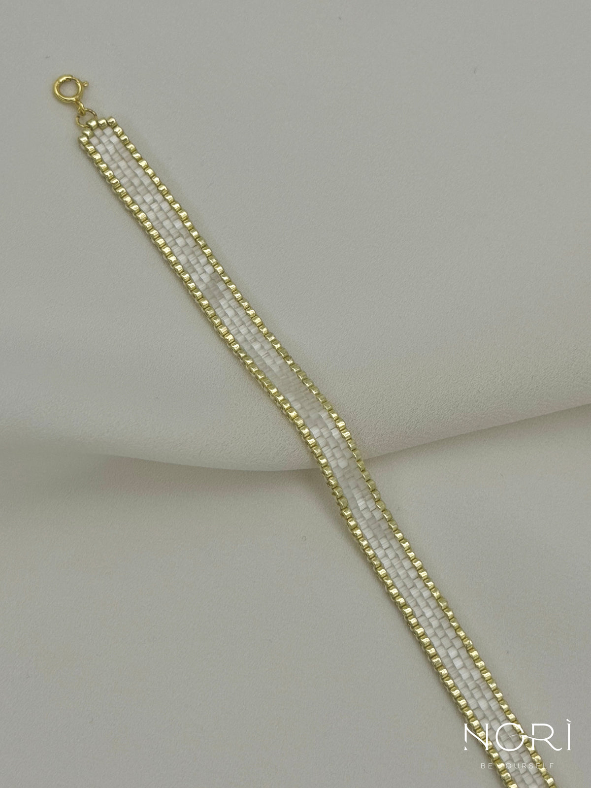 Contour_Auriu pal cu satin