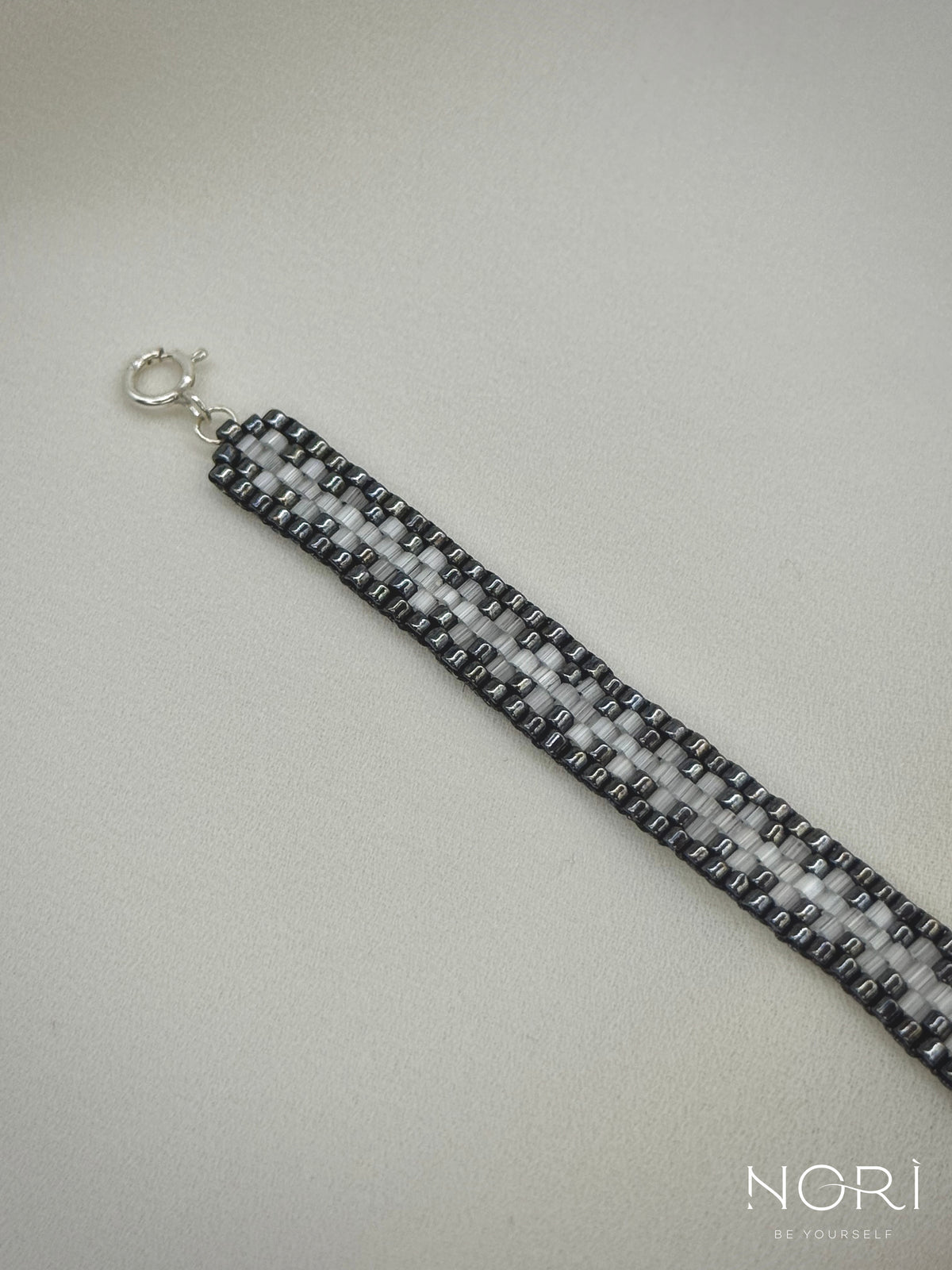 Tissé_Metalic antracit cu satin