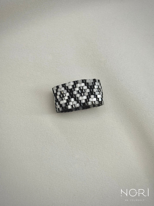 Filigrane_Negru metalic cu satin